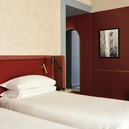Urbana, A Tribute Portfolio Hotel 4*