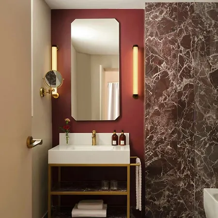 Hotel Urbana, A Tribute Portfolio Rome