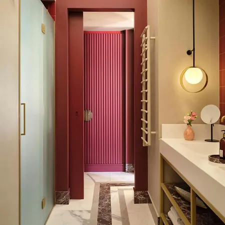 Urbana, A Tribute Portfolio 4* Rome